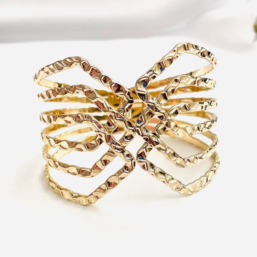 Yellow Gold Wide Hinged Bangle Bracelet